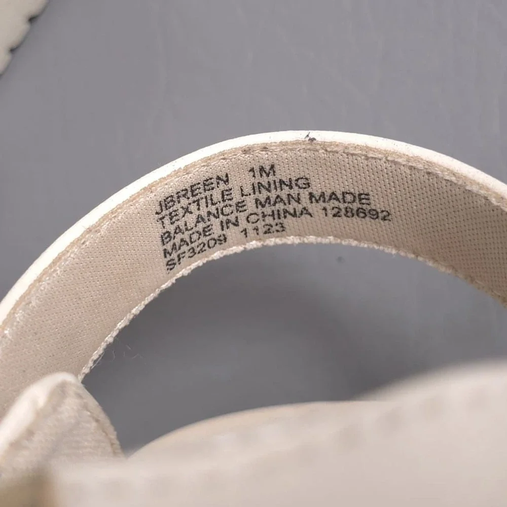 STEVE‎ MADDEN JBREEN Kids Girls Sandals Size 1M Hook Loop Comfort Platform Cream
